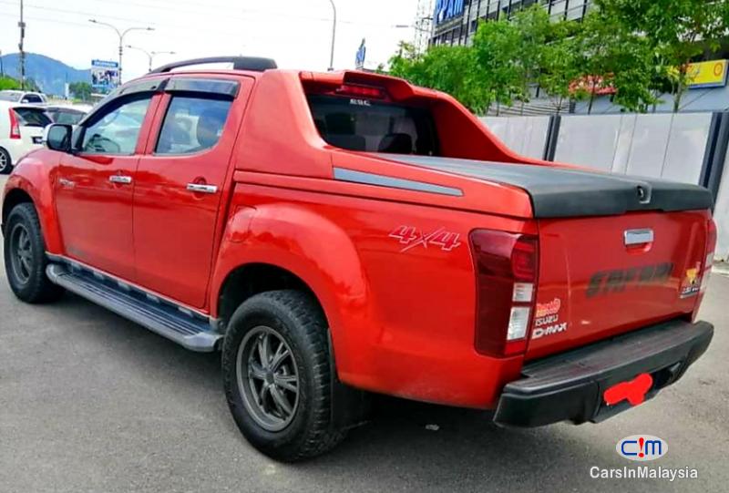 Isuzu D-Max 3.0-LITER CAB CHASSIS 4WD DIESEL TURBO Automatic 2016 in Malaysia