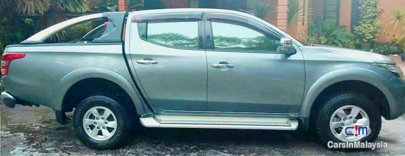 Mitsubishi Triton 2.4-LITER 4x4 DOUBLE CAB DIESEL TURBO Automatic 2017 - image 15