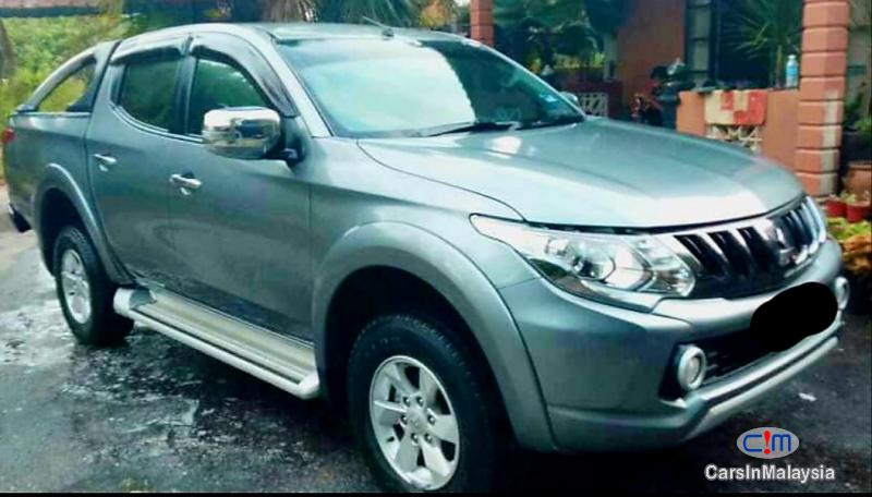Mitsubishi Triton 2.4-LITER 4x4 DOUBLE CAB DIESEL TURBO Automatic 2017 - image 3