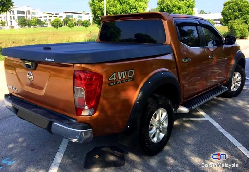 Nissan Navara 2.5-LITER DOUBLE CAB DIESEL TURBO Automatic 2017 - image 3