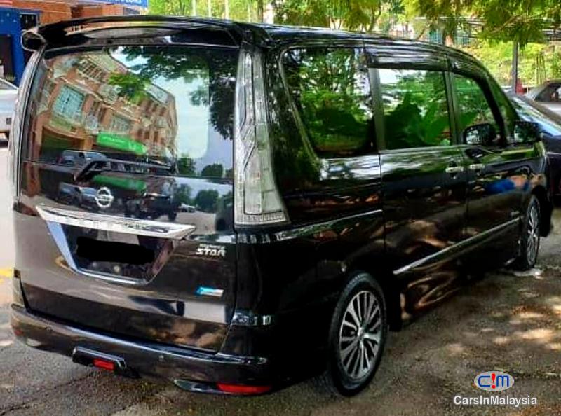 Nissan Serena 2.0-LITER FUEL SAVER FAMILY MPV Automatic 2017 - image 4