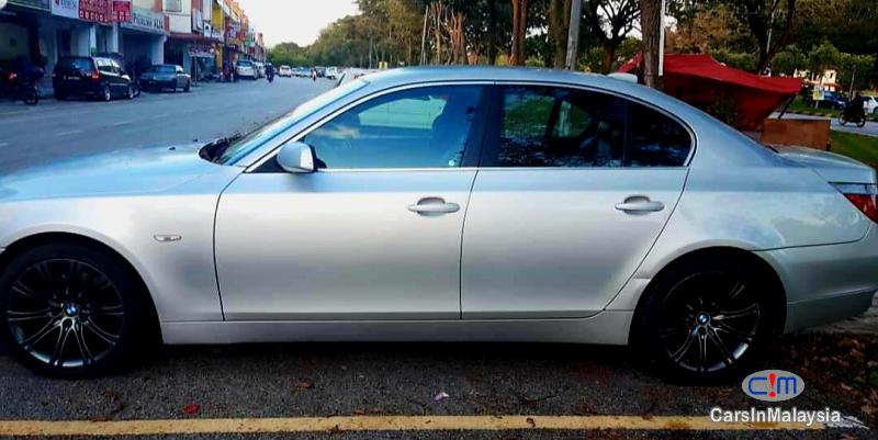 BMW 5 Series 2.5-LITER LUXURY SEDAN CASH PRICE Automatic 2005 - image 4