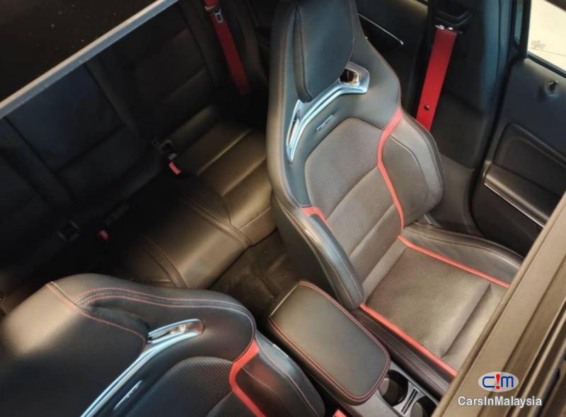 Mercedes Benz A45 AMG 2.0-LITER LUXURY SPORT HATCHBACK Automatic 2020 - image 10