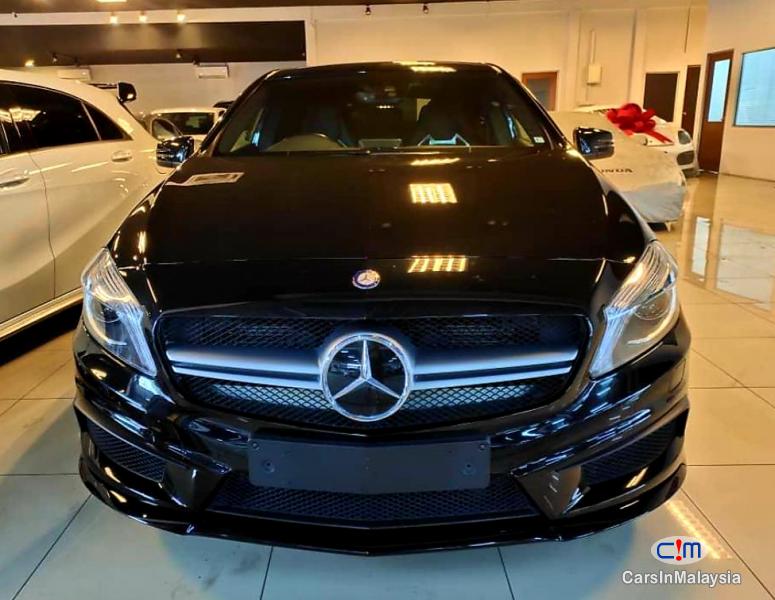 Mercedes Benz A45 AMG 2.0-LITER LUXURY SPORT HATCHBACK Automatic 2020 - image 12