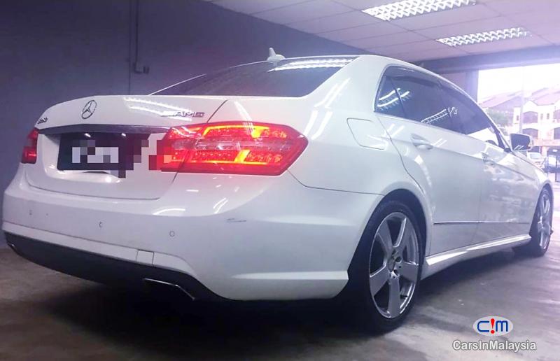 Mercedes Benz E250 CGI 1.8-LITER LUXURY CGI TURBO SEDAN Automatic 2012 - image 3