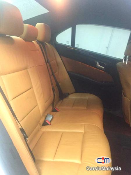 Mercedes Benz E250 CGI 1.8-LITER LUXURY CGI TURBO SEDAN Automatic 2012 - image 7