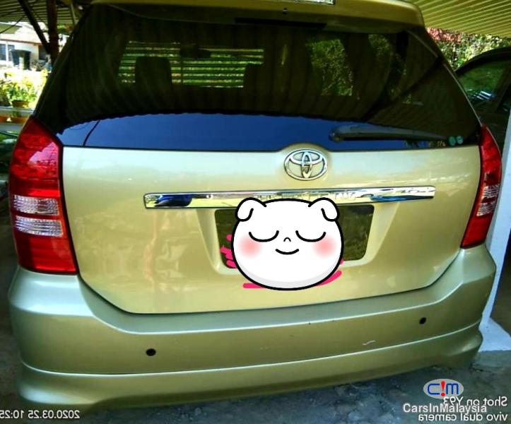 Toyota Wish 1.8-LITER FAMILY FUEL ECONOMY MPV Automatic 2004 - image 3