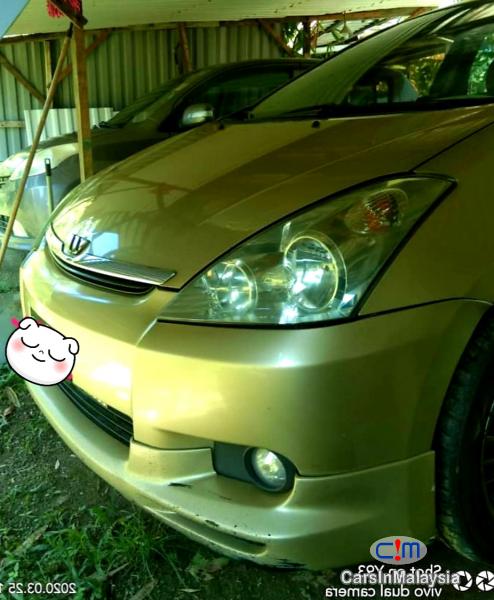 Toyota Wish 1.8-LITER FAMILY FUEL ECONOMY MPV Automatic 2004 - image 8