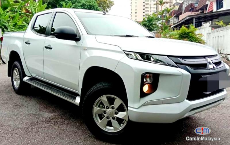 Mitsubishi Triton 2.4-LITER 4WD DIESEL TURBO DHD MIVEC Automatic 2020