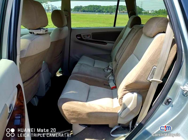 Toyota Innova Automatic 2015 - image 10