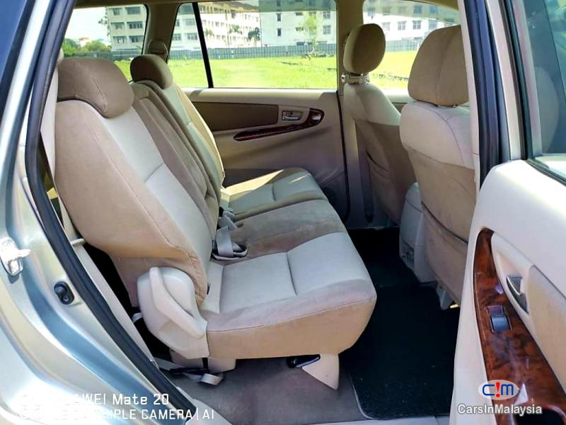 Toyota Innova Automatic 2015 - image 11
