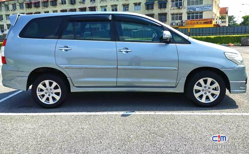 Toyota Innova Automatic 2015 - image 12