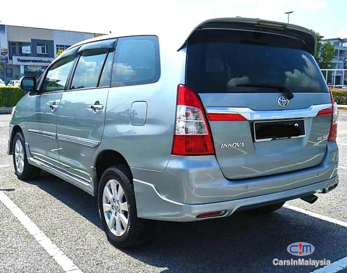 Picture of Toyota Innova Automatic 2015