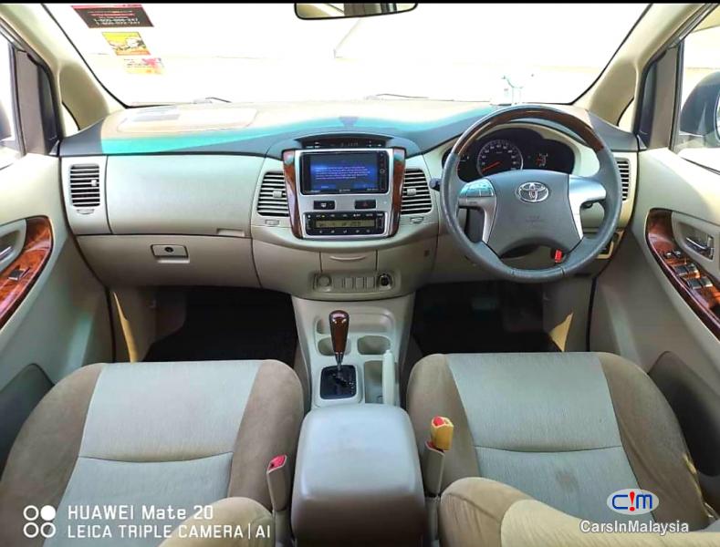 Toyota Innova Automatic 2015 - image 6