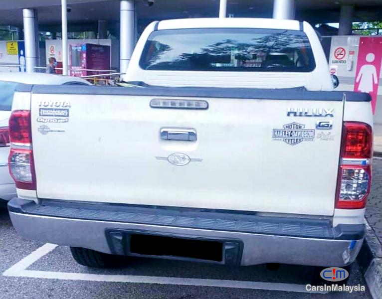 Picture of Toyota Hilux 2.5-LITER 4WD CAB CHASSIS DIESEL TURBO Automatic 2013 in Kuala Lumpur