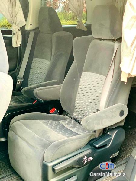 Toyota Vellfire 2.5-LITER LUXURY FAMILY MPV Automatic 2017 - image 13