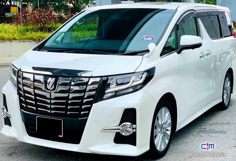 Toyota Vellfire 2.5-LITER LUXURY FAMILY MPV Automatic 2017 in Kuala Lumpur