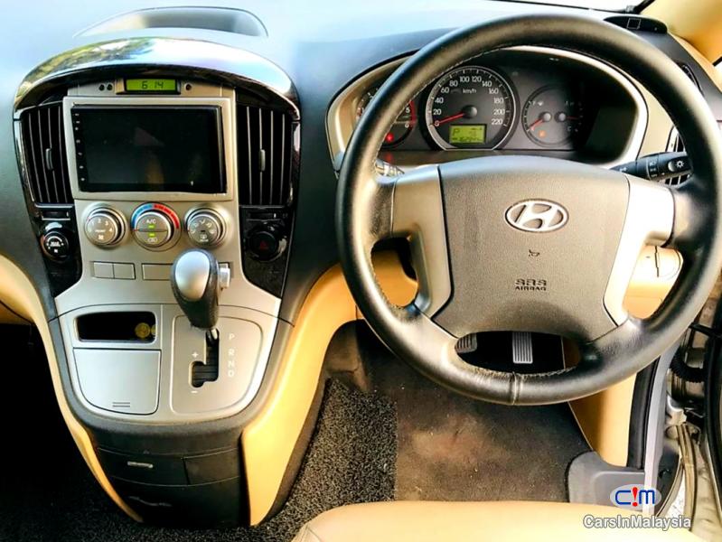 Hyundai Grand Starex 2.5-LITER 11 SEATER FAMILY MPV Automatic 2015 - image 10