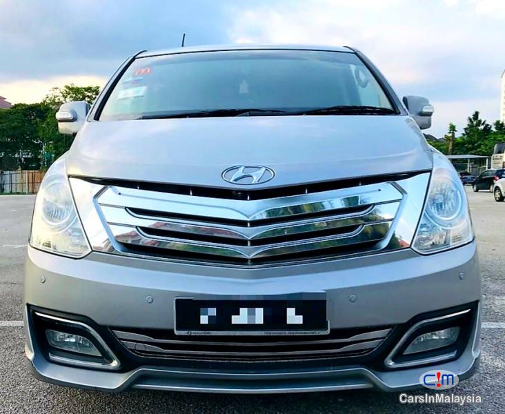 Hyundai Grand Starex 2.5-LITER 11 SEATER FAMILY MPV Automatic 2015 in Malaysia