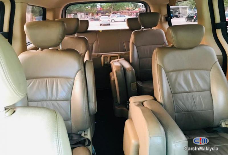 Hyundai Grand Starex 2.5-LITER 11 SEATER FAMILY MPV Automatic 2015 - image 9