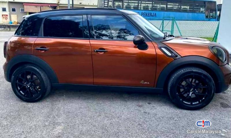 MINI Countryman 1.6-LITER SUV TURBO HATCHBACK Automatic 2016 - image 10