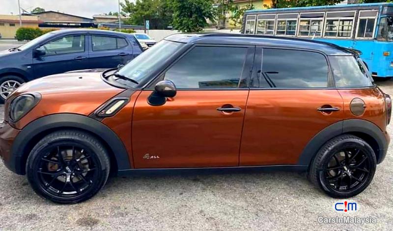 MINI Countryman 1.6-LITER SUV TURBO HATCHBACK Automatic 2016 - image 11