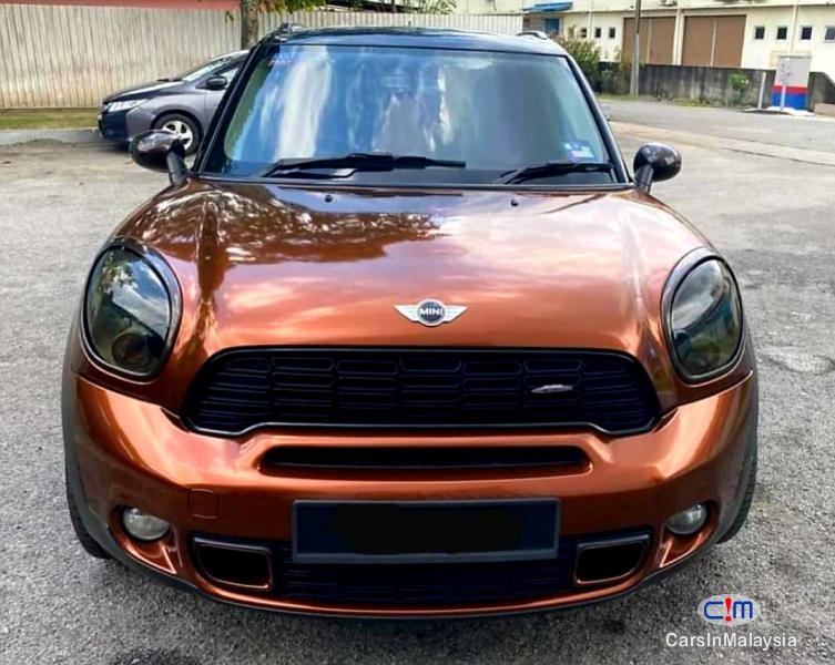 MINI Countryman 1.6-LITER SUV TURBO HATCHBACK Automatic 2016 - image 12