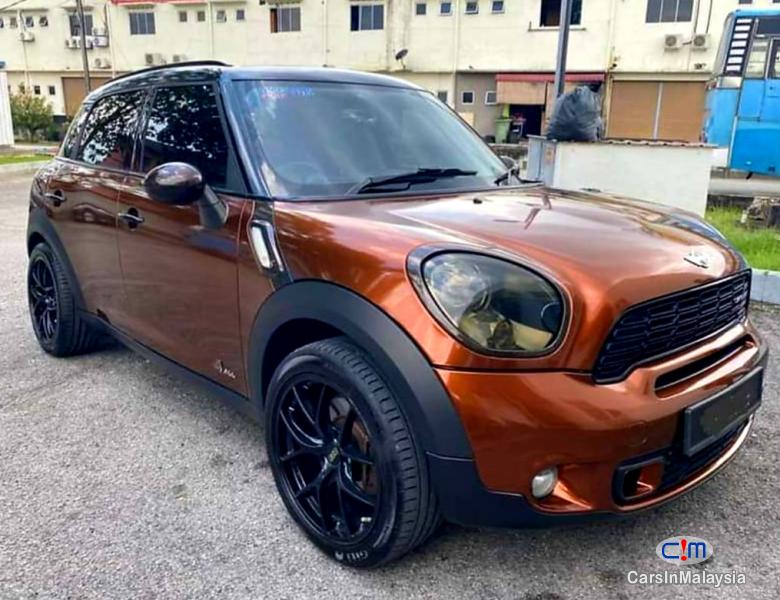 MINI Countryman 1.6-LITER SUV TURBO HATCHBACK Automatic 2016 - image 13