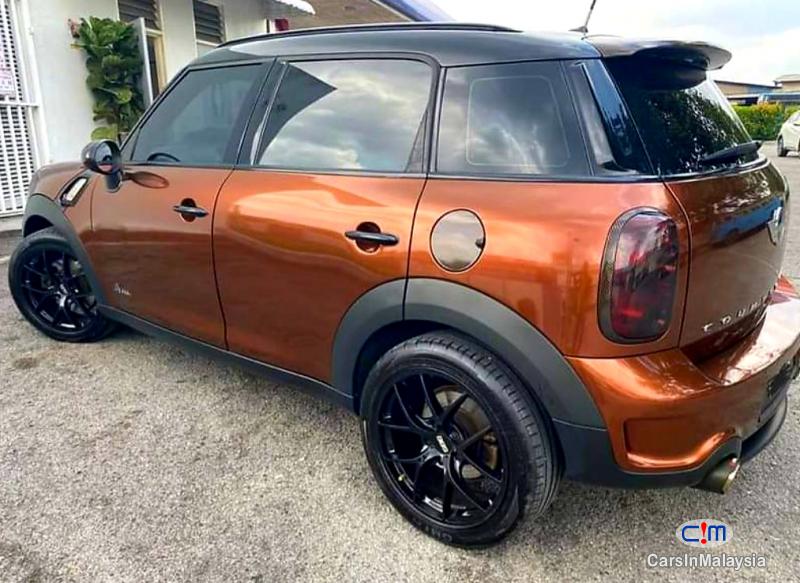 MINI Countryman 1.6-LITER SUV TURBO HATCHBACK Automatic 2016 - image 14