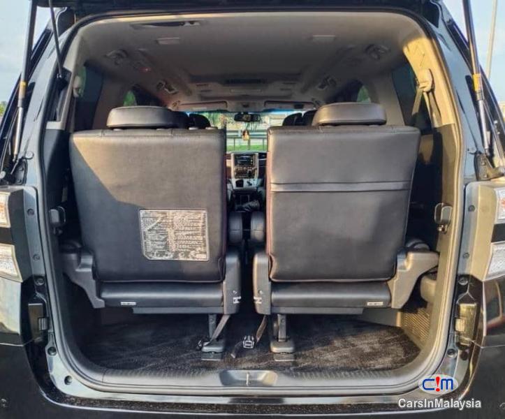 Toyota Vellfire 3.5-LITER PILOT SEATS FAMILY LUXURY MPV FULL SPEC Automatic 2014 - image 14