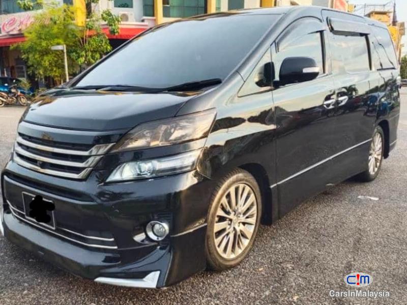 Toyota Vellfire 3.5-LITER PILOT SEATS FAMILY LUXURY MPV FULL SPEC Automatic 2014