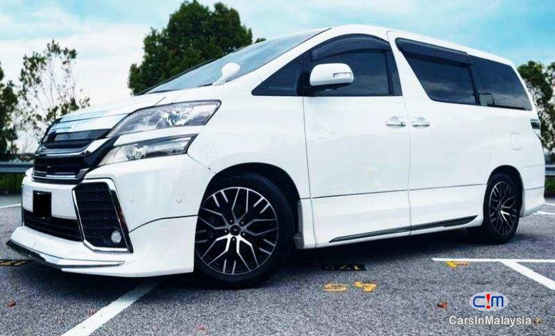 Toyota Vellfire 3.5-LITER MPV FULLSPEC 7 SEATERS Automatic 2011