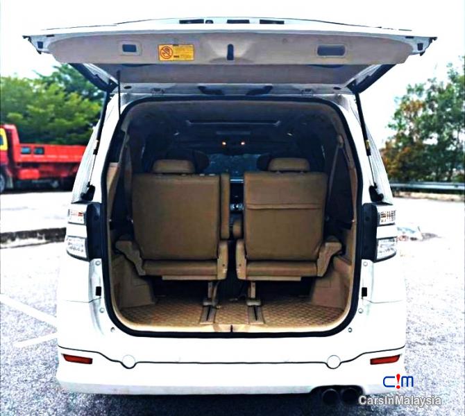 Toyota Vellfire 3.5-LITER MPV FULLSPEC 7 SEATERS Automatic 2011 - image 9