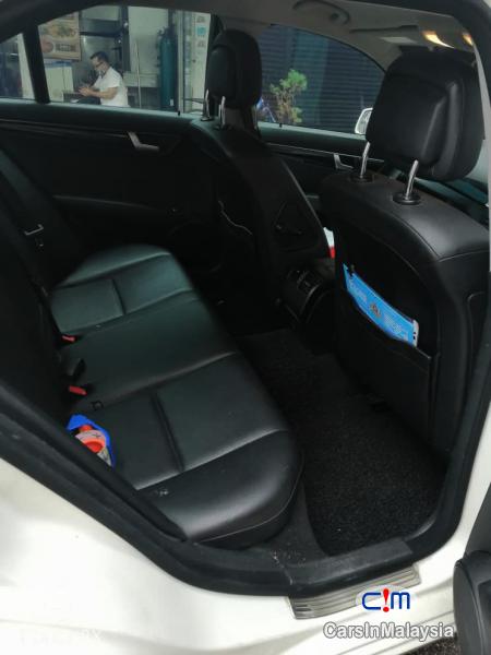 Mercedes Benz C180 CGI 1.8-LITER TURBO LUXURY SEDAN Automatic 2012 - image 5