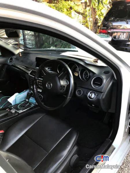Mercedes Benz C180 CGI 1.8-LITER TURBO LUXURY SEDAN Automatic 2012 - image 6