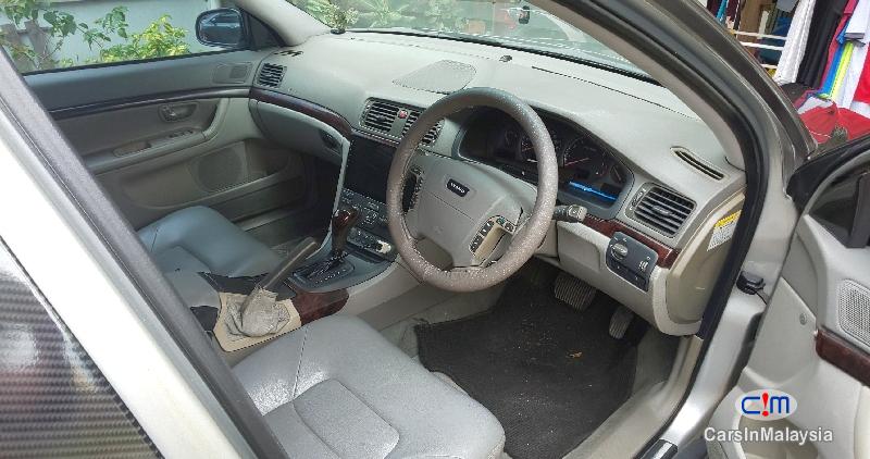 Volvo S80 2.0-LITER LUXURY SEDAN Automatic 2002 - image 7