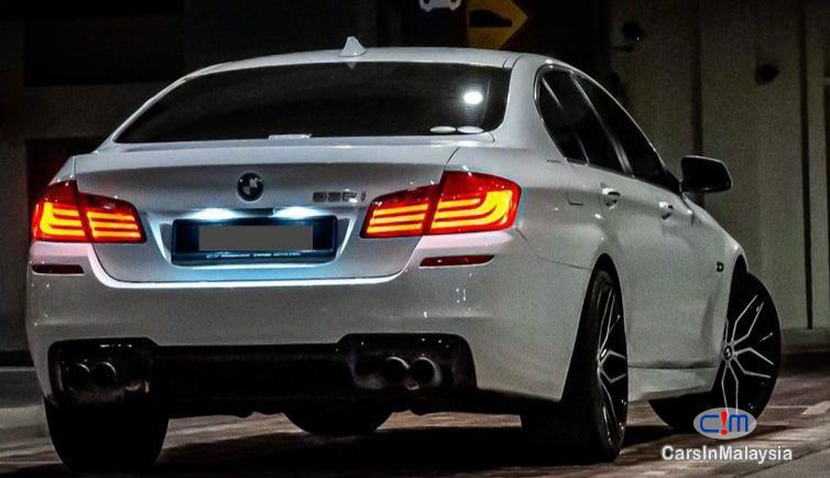 BMW 5 Series 3.0-LITER LUXURY LEMOUSINE FULLSPEC Automatic 2011