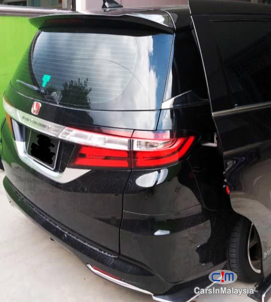 Honda Odyssey 2.4-LITER LUXURY FAMILY MPV Automatic 2014 - image 2