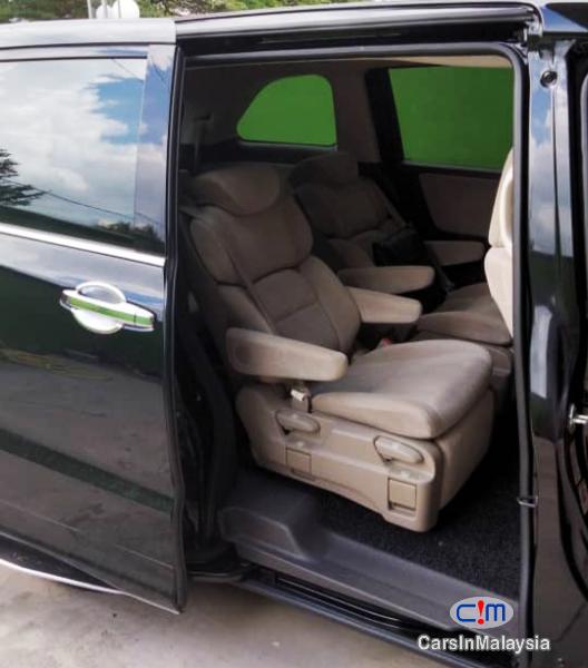 Honda Odyssey 2.4-LITER LUXURY FAMILY MPV Automatic 2014 - image 3