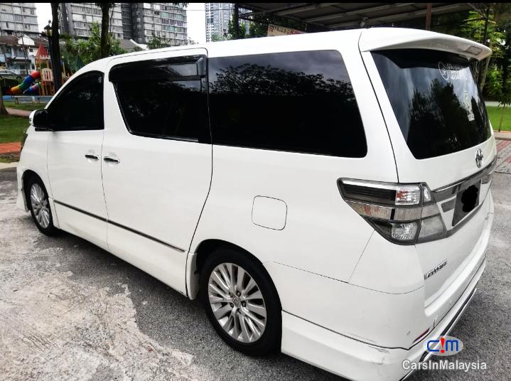 Toyota Vellfire 3.5-LITER LUXURY FAMILY MPV KERETA SAMBUNG BAYAR Automatic 2014
