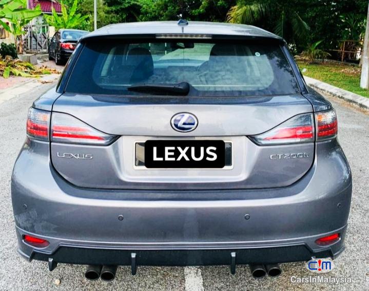 Lexus CT 1.8-LITER LUXURY SPORTS HATCHBACK Automatic 2013 in Selangor