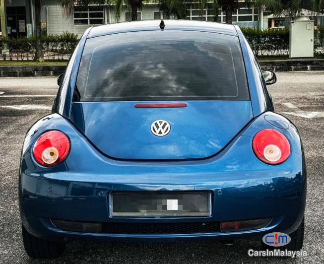 Volkswagen Beetle 1.6-LITER CUTE RARE CAR Automatic 2009 - image 2
