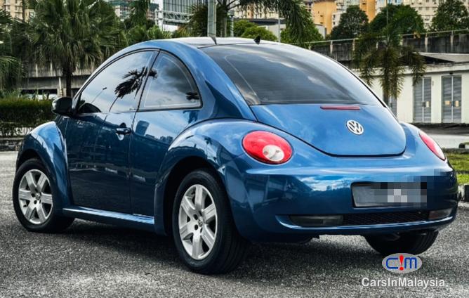 Volkswagen Beetle 1.6-LITER CUTE RARE CAR Automatic 2009 - image 4