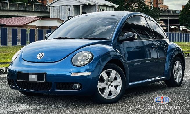 Volkswagen Beetle 1.6-LITER CUTE RARE CAR Automatic 2009 - image 9