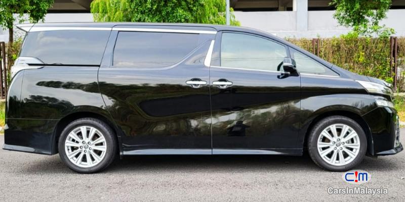 Toyota Vellfire 2.5-LITER FAMILY 7 SEATERS MPV NEW FACELIFT Automatic 2017 - image 15