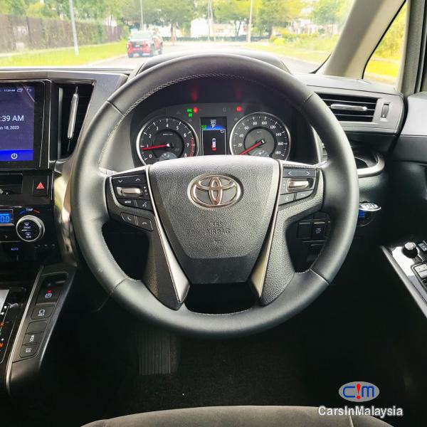 Toyota Vellfire 2.5-LITER FAMILY 7 SEATERS MPV NEW FACELIFT Automatic 2017 in Selangor - image