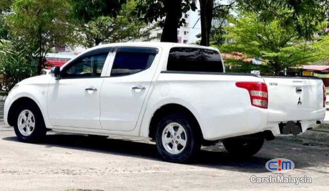 Mitsubishi Triton 2.5-LITER CAR CONTINUE LOAN Manual 2016 in Malaysia