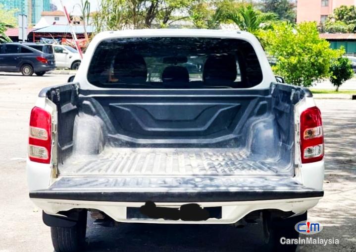 Picture of Mitsubishi Triton 2.5-LITER CAR CONTINUE LOAN Manual 2016 in Malaysia