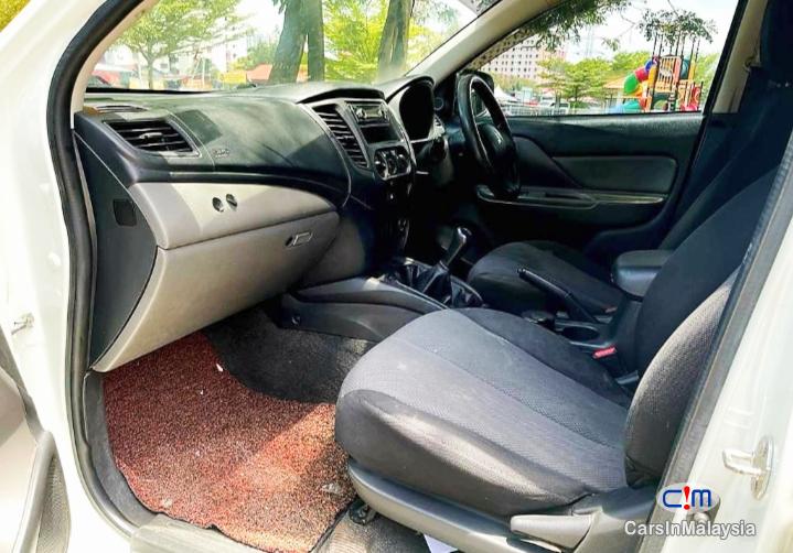 Mitsubishi Triton 2.5-LITER CAR CONTINUE LOAN Manual 2016 - image 9