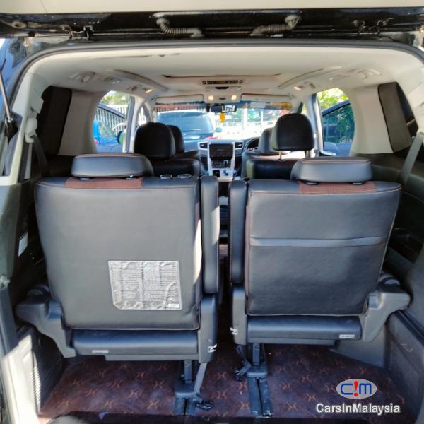 Toyota Alphard Automatic 2014 - image 12